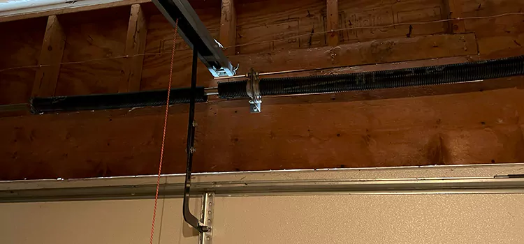 Broken Garage Door Cable Repair in Sainte-Catherine-de-la-Jacques-Cartier, QC